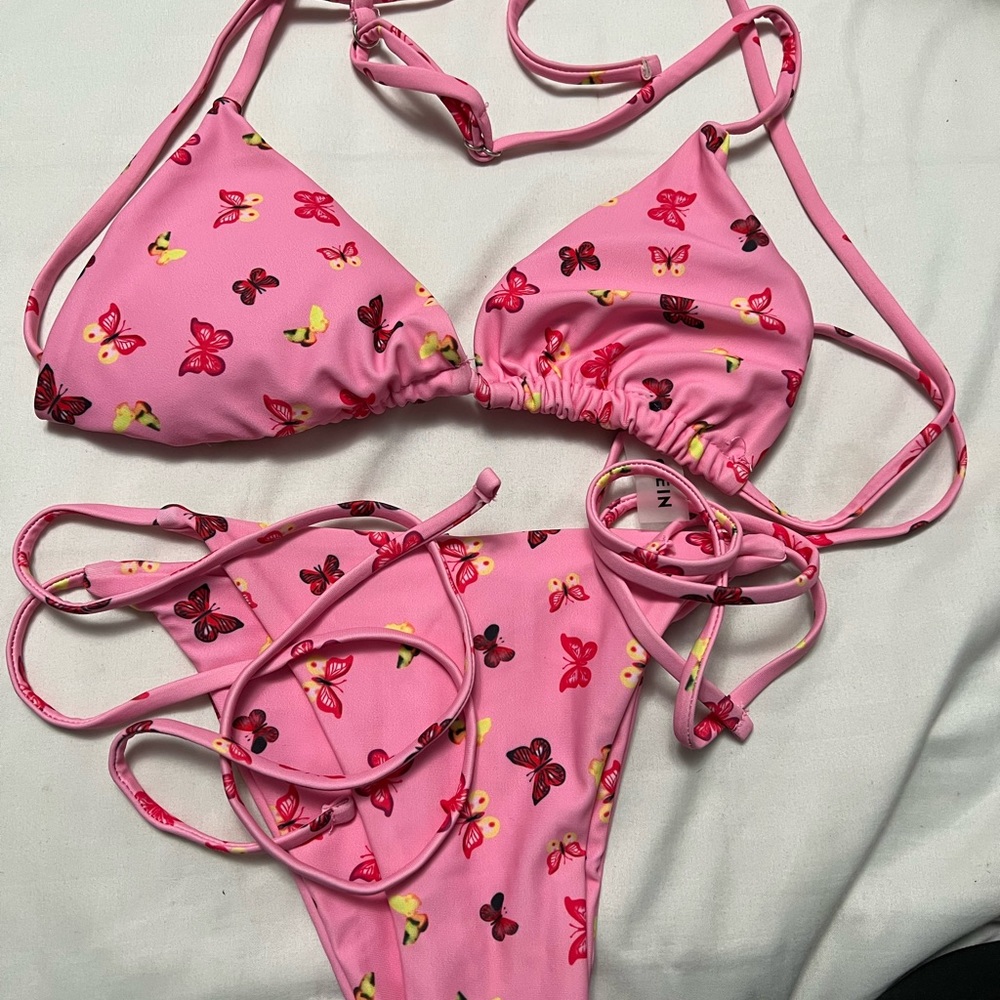 butterfly bikini set never worn just tried on